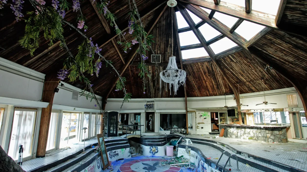 16 Strange Places in Tennessee